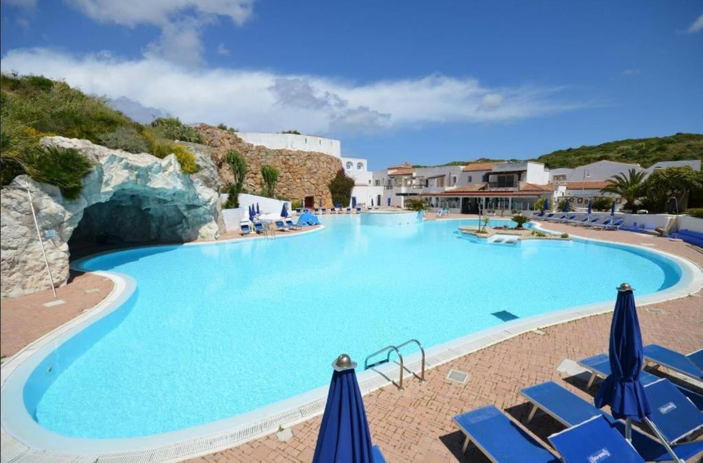 Perla Del Porto Apartments Santa Teresa Gallura Exterior foto