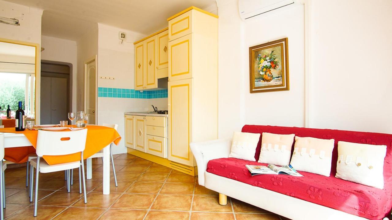 Perla Del Porto Apartments Santa Teresa Gallura Exterior foto